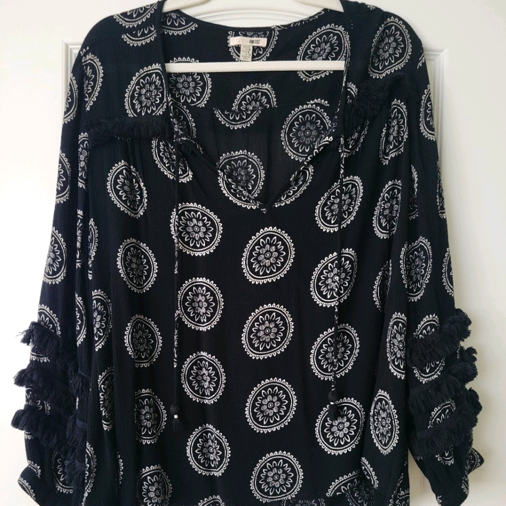 Lightweight blouse with fun fringe sleeves